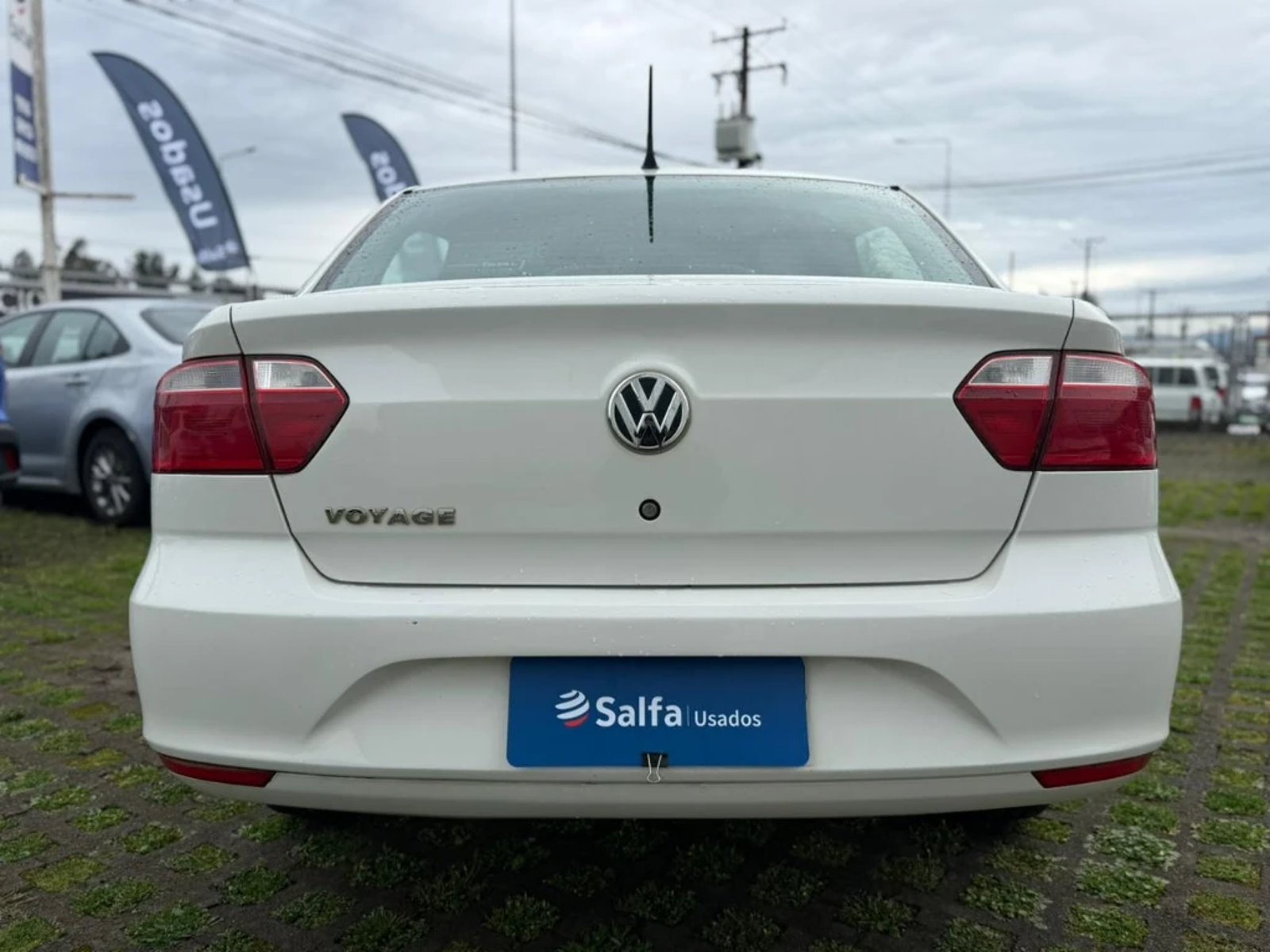 Volkswagen VOYAGE 1.6 COMFORTLINE 4X2 VOLANTE MULTIFUNCION AC 2AB MT 2021 - Imagen 6 de 20