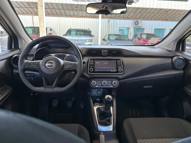 Nissan Versa 2025 - Imagen 11 de 20