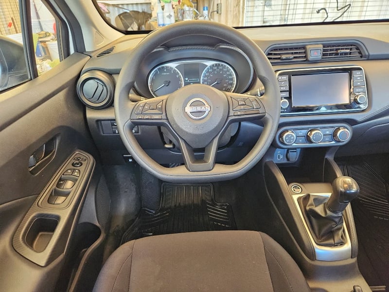 Nissan Versa 2025 - Imagen 12 de 20
