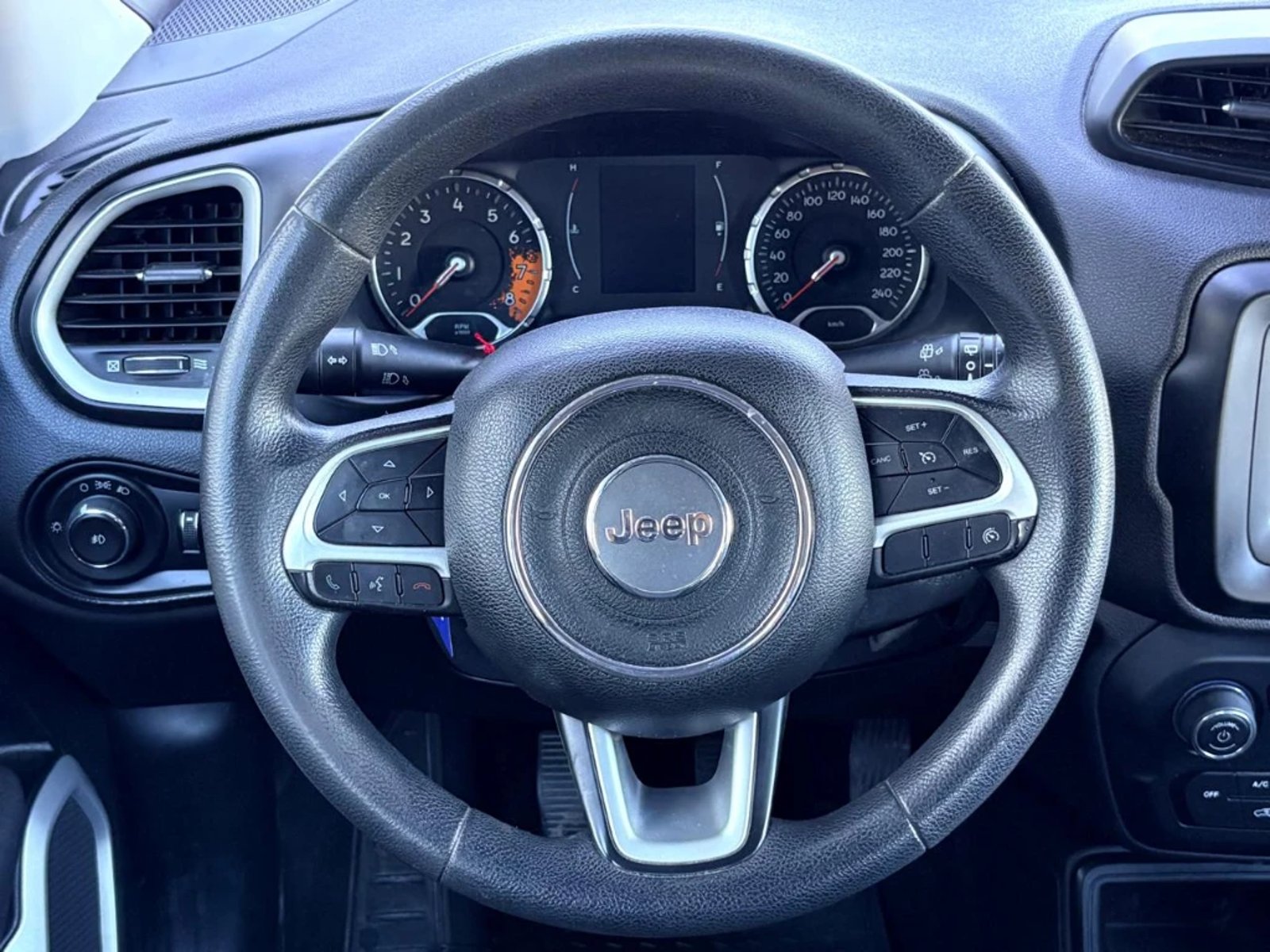 Jeep Renegade 2019 - Imagen 12 de 20