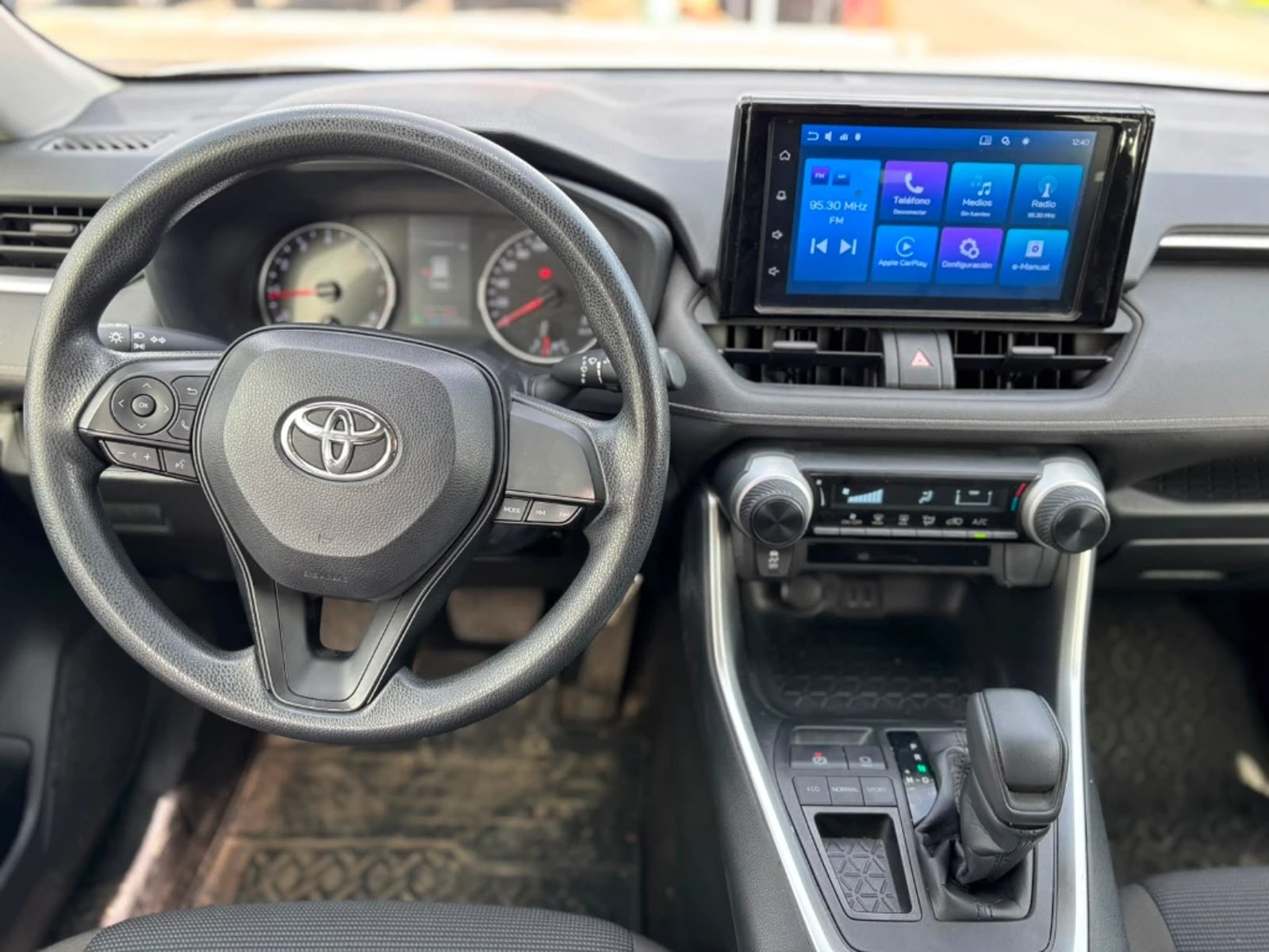 Toyota Rav4 2025 - Imagen 11 de 19