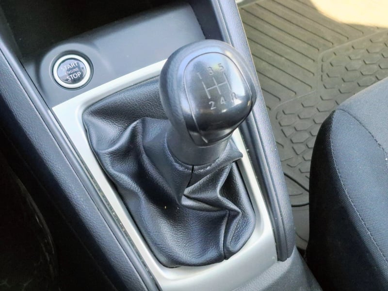 Nissan Versa 2025 - Imagen 18 de 20