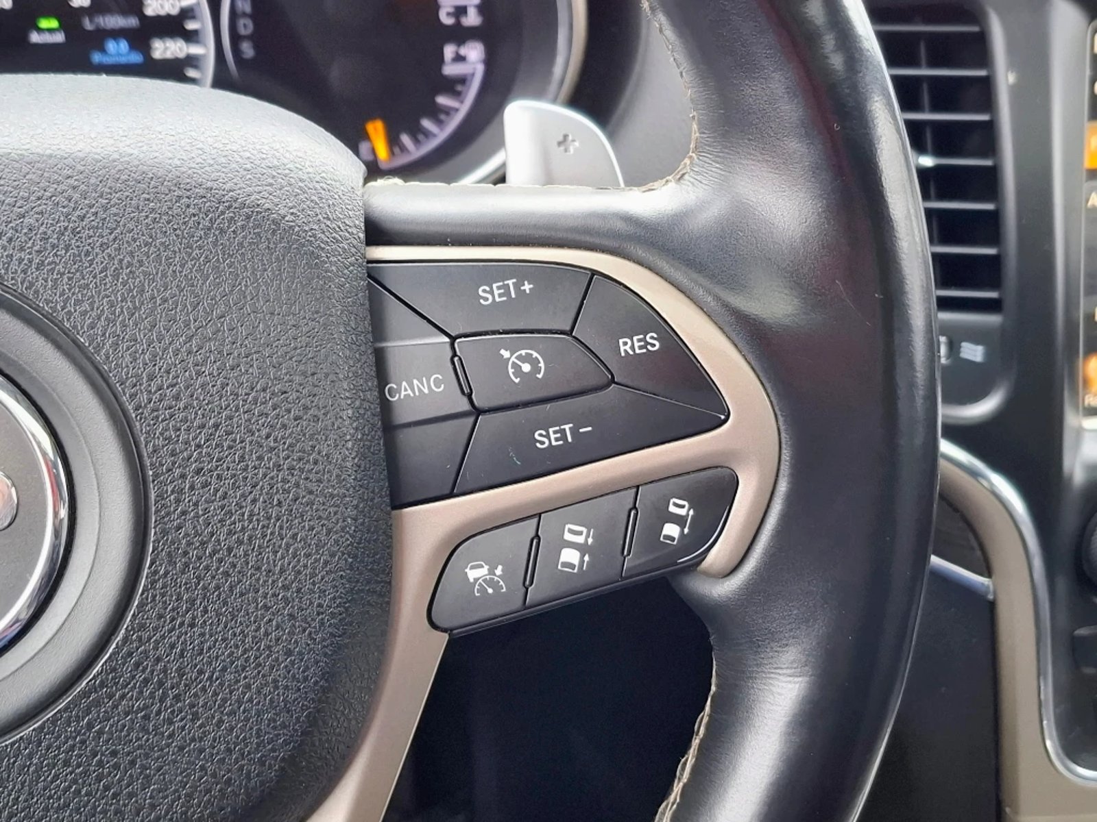 Jeep Grand cherokee 2015 - Imagen 16 de 20