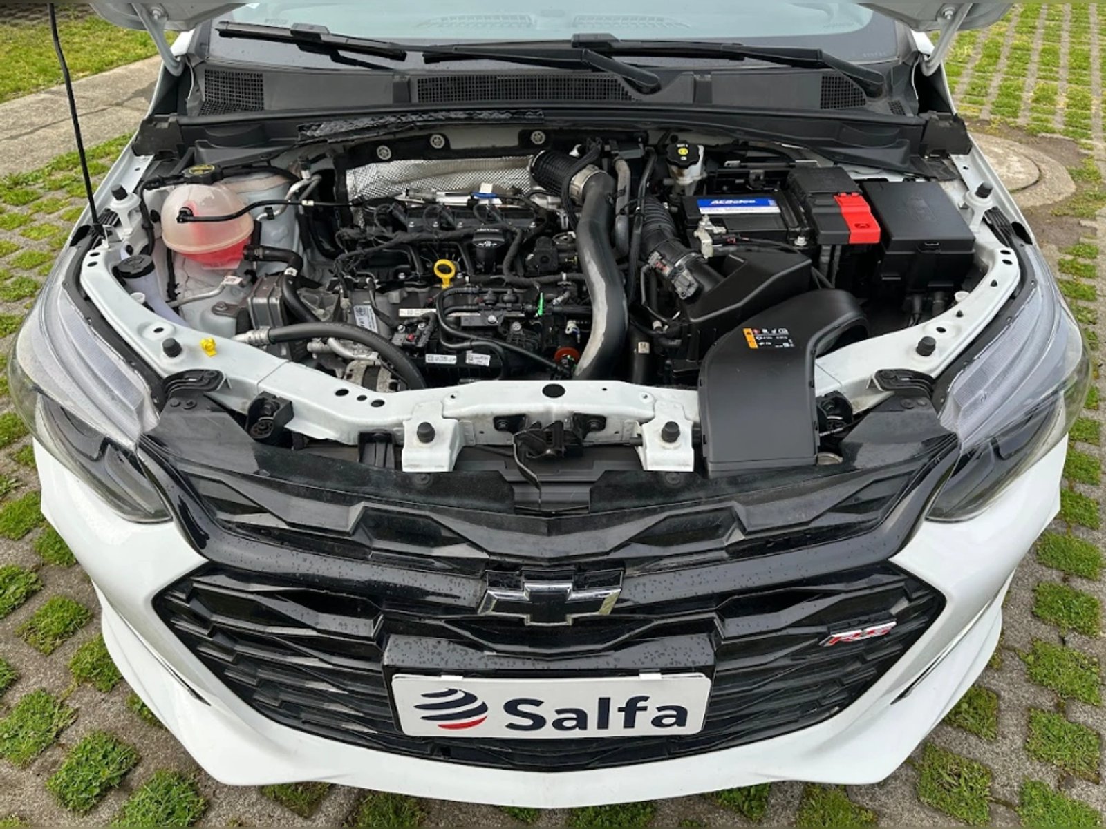 Chevrolet ONIX 1.0T RS R 4X2 HB MT 5P 2024 - Foto 4 de 17