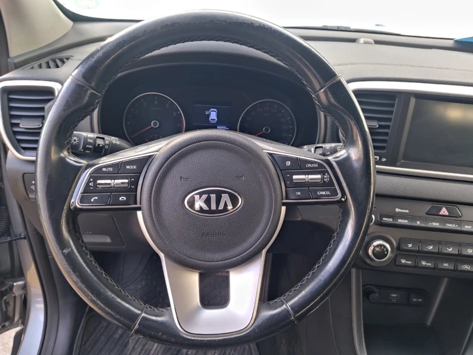 Kia SPORTAGE 2.0 LX 2WD 6MT 5P 2020 - Imagen 14 de 20