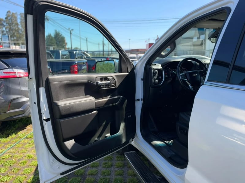 Chevrolet Silverado 2020 - Imagen 9 de 20