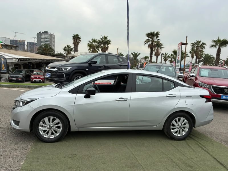 Nissan Versa 2025 - Imagen 8 de 20