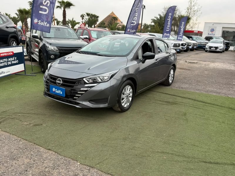Nissan Versa 2025
