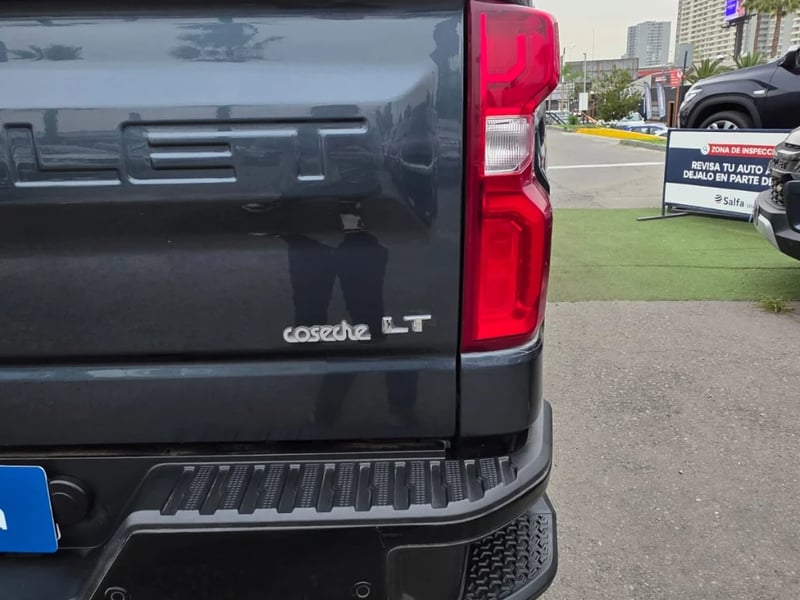Chevrolet Silverado 2021 - Imagen 11 de 20