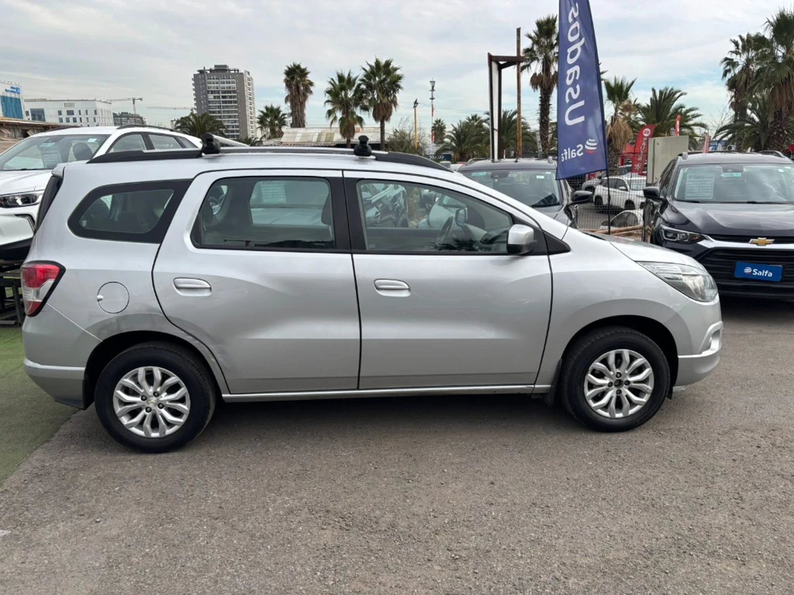 CHEVROLET SPIN 1.8 LTZ 4X2 AT 5P 2019 - Imagen 4 de 20