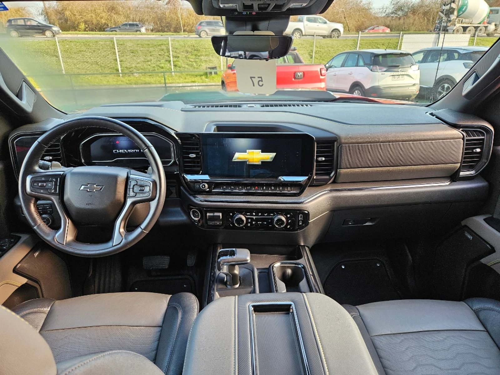 Chevrolet Silverado 2023 - Imagen 12 de 20