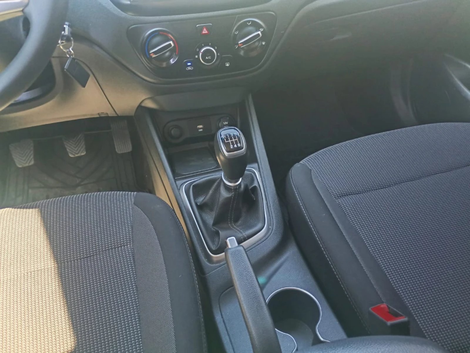 Hyundai Accent 2024 - Imagen 16 de 20