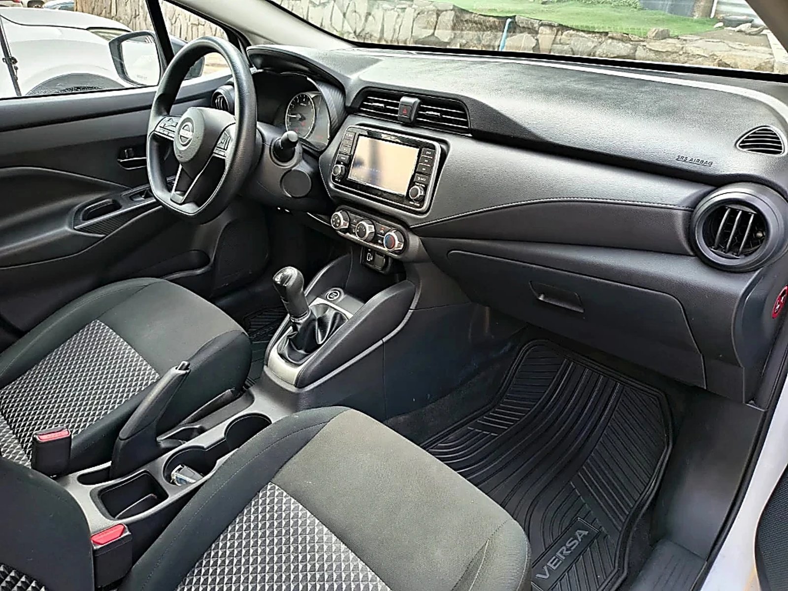 Nissan Versa 2025 - Imagen 17 de 20
