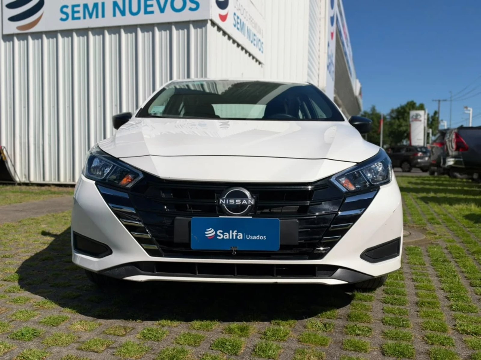 Nissan Versa 2025 - Foto 2 de 20