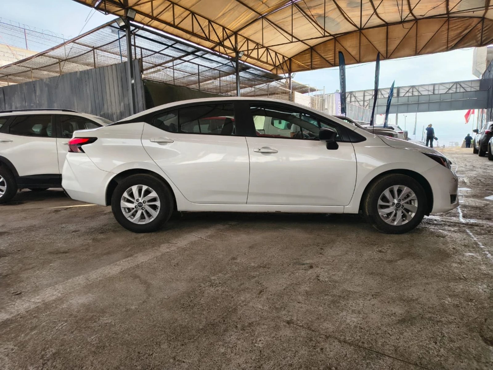 Nissan Versa 2025 - Imagen 4 de 20