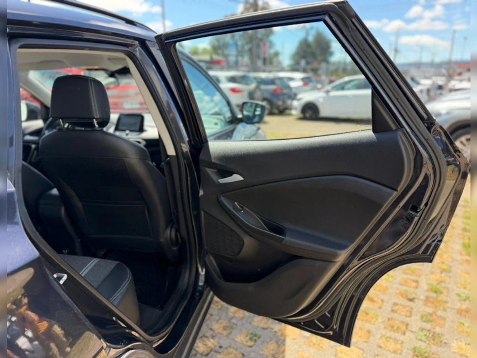 Chevrolet Tracker 2025 - Imagen 13 de 18