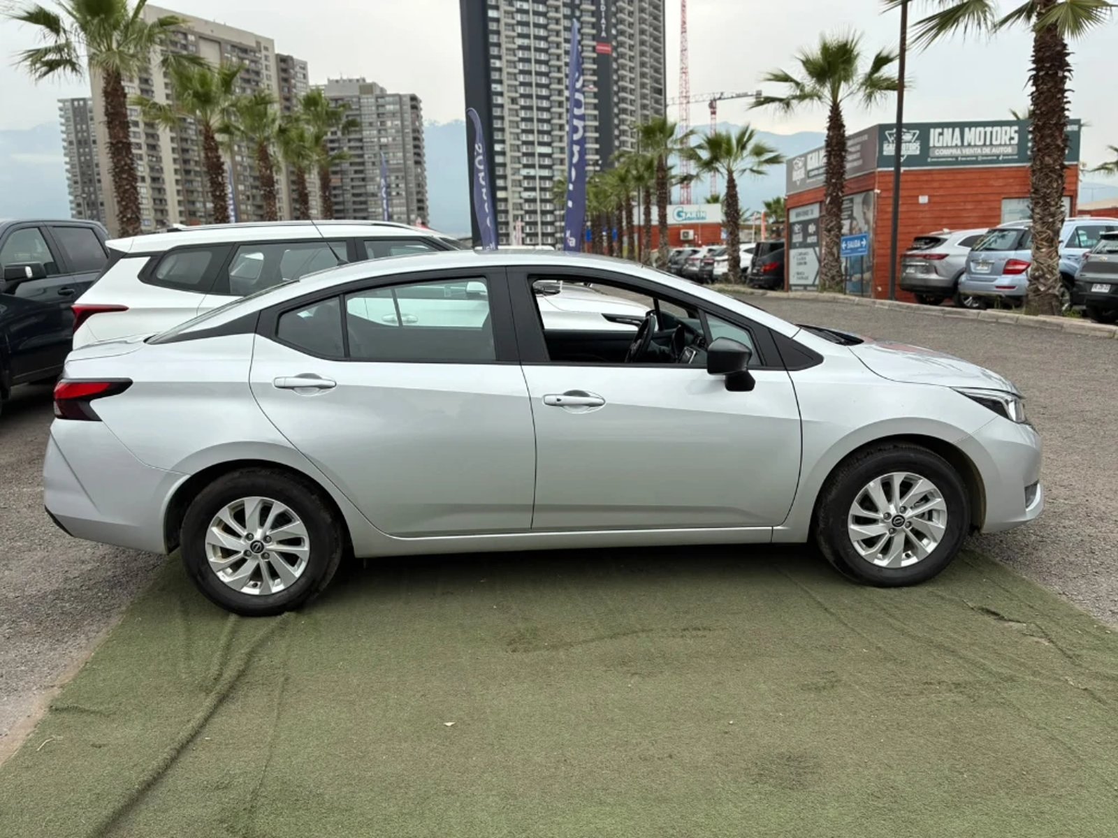 Nissan Versa 2025 - Foto 4 de 20