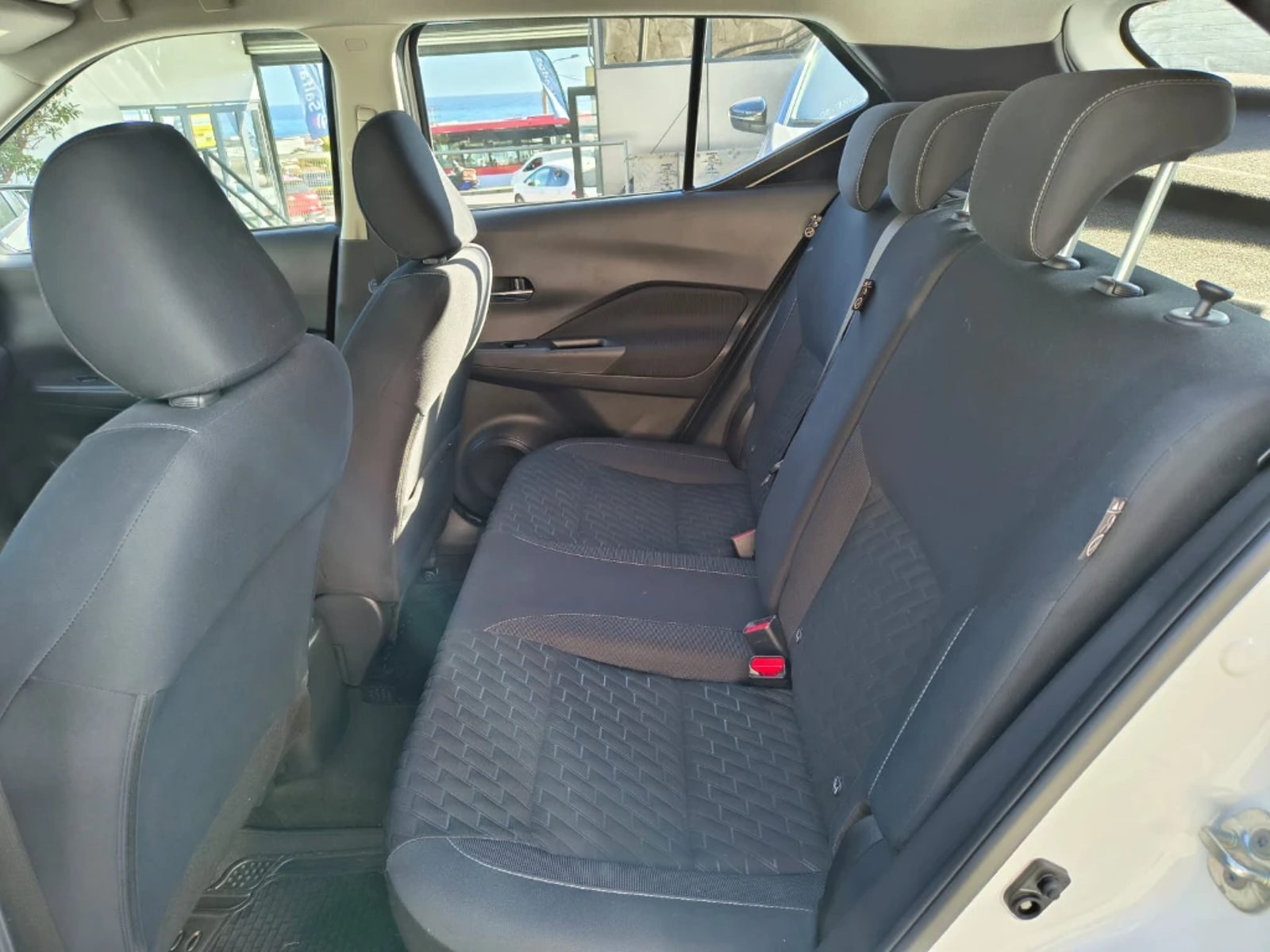 Nissan Kicks 2023 - Imagen 18 de 20