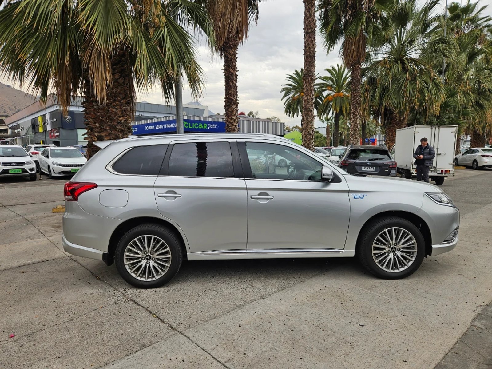 Mitsubishi Outlander 2020 - Imagen 4 de 20