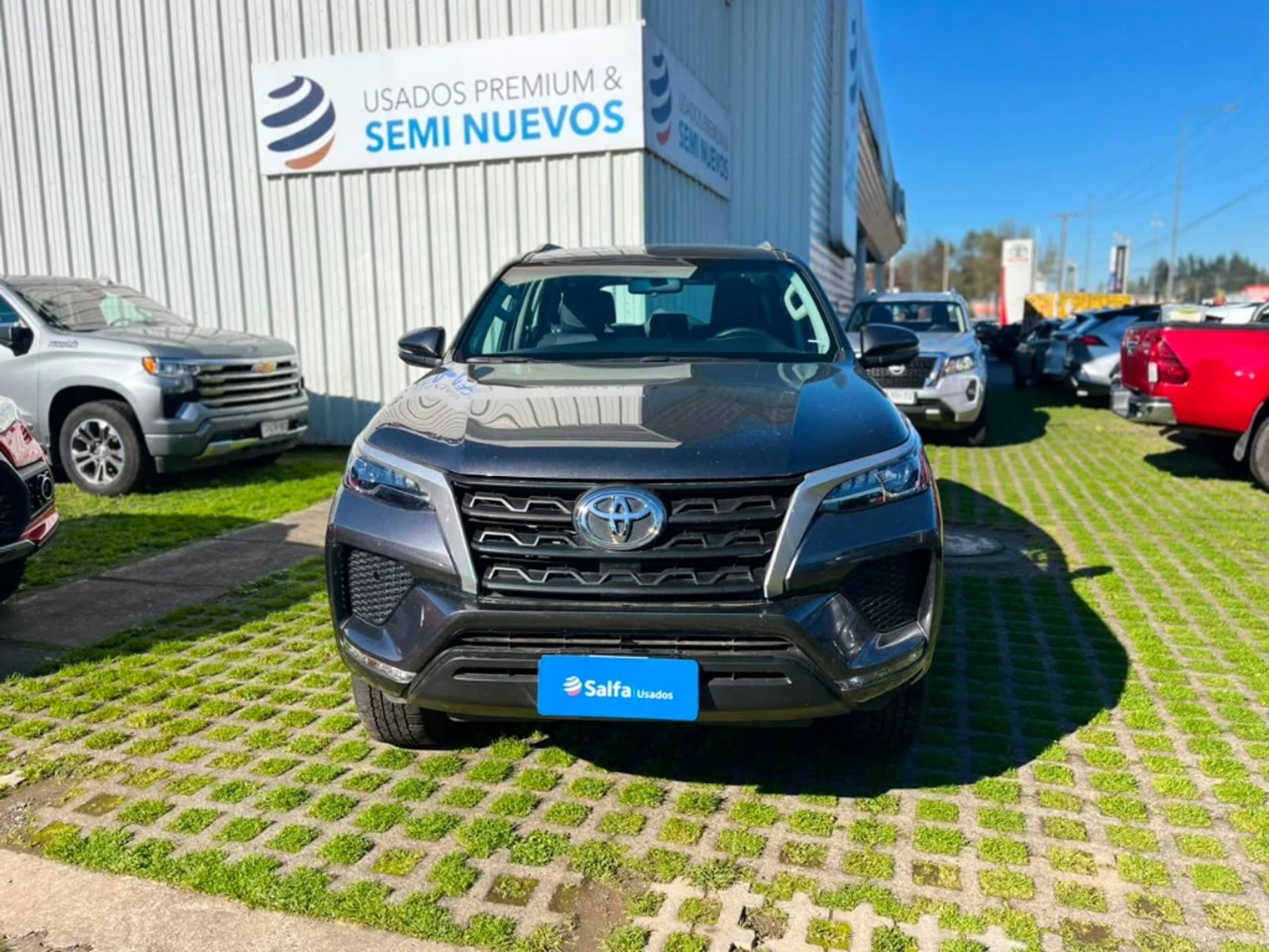 Toyota Fortuner 2024 - Foto 2 de 20