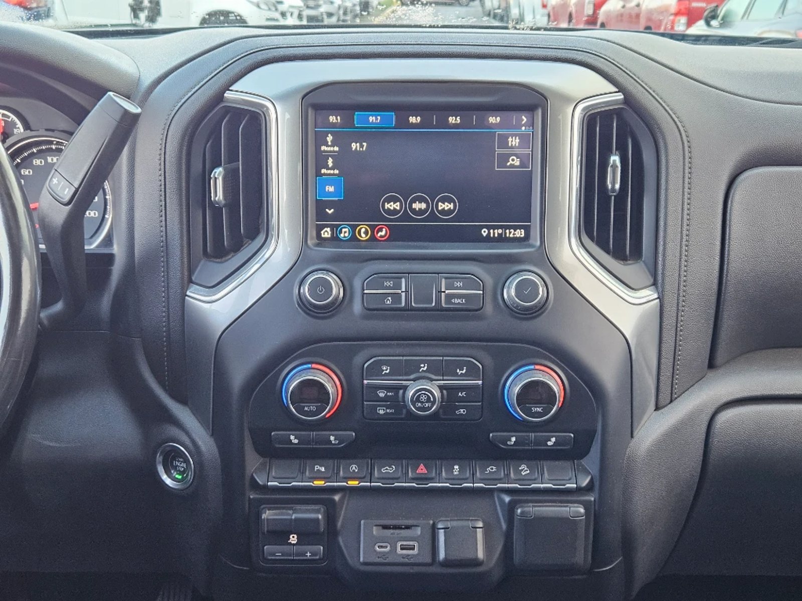 Chevrolet SILVERADO 5.3 LT TRAILBOSS Z71 4X4 AT 4P 2021 - Imagen 11 de 20