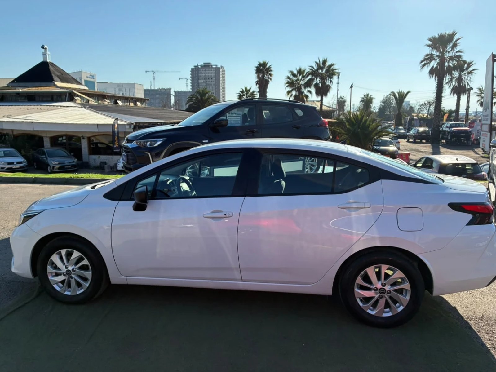 Nissan Versa 2025 - Imagen 8 de 20