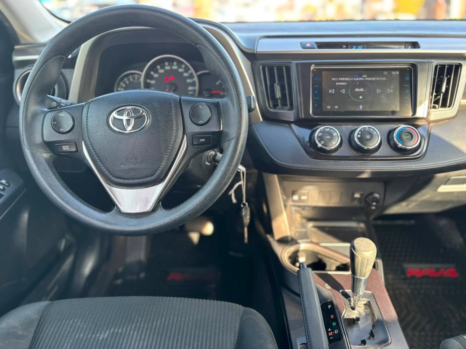 Toyota RAV4 2.0 STANDARD 4X2 AT 5P 2019 - Imagen 14 de 20