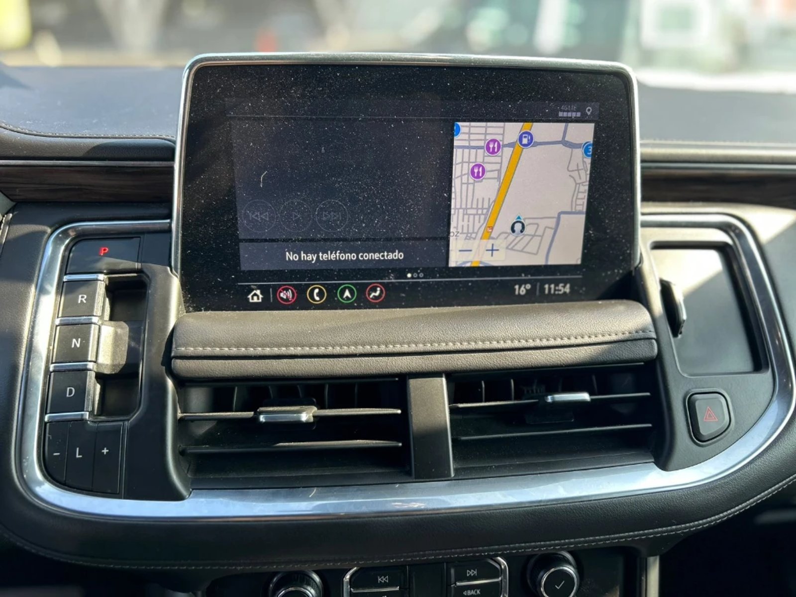 Chevrolet SUBURBAN 5.3L Z71 AWD AT 5P 2022 - Imagen 16 de 20