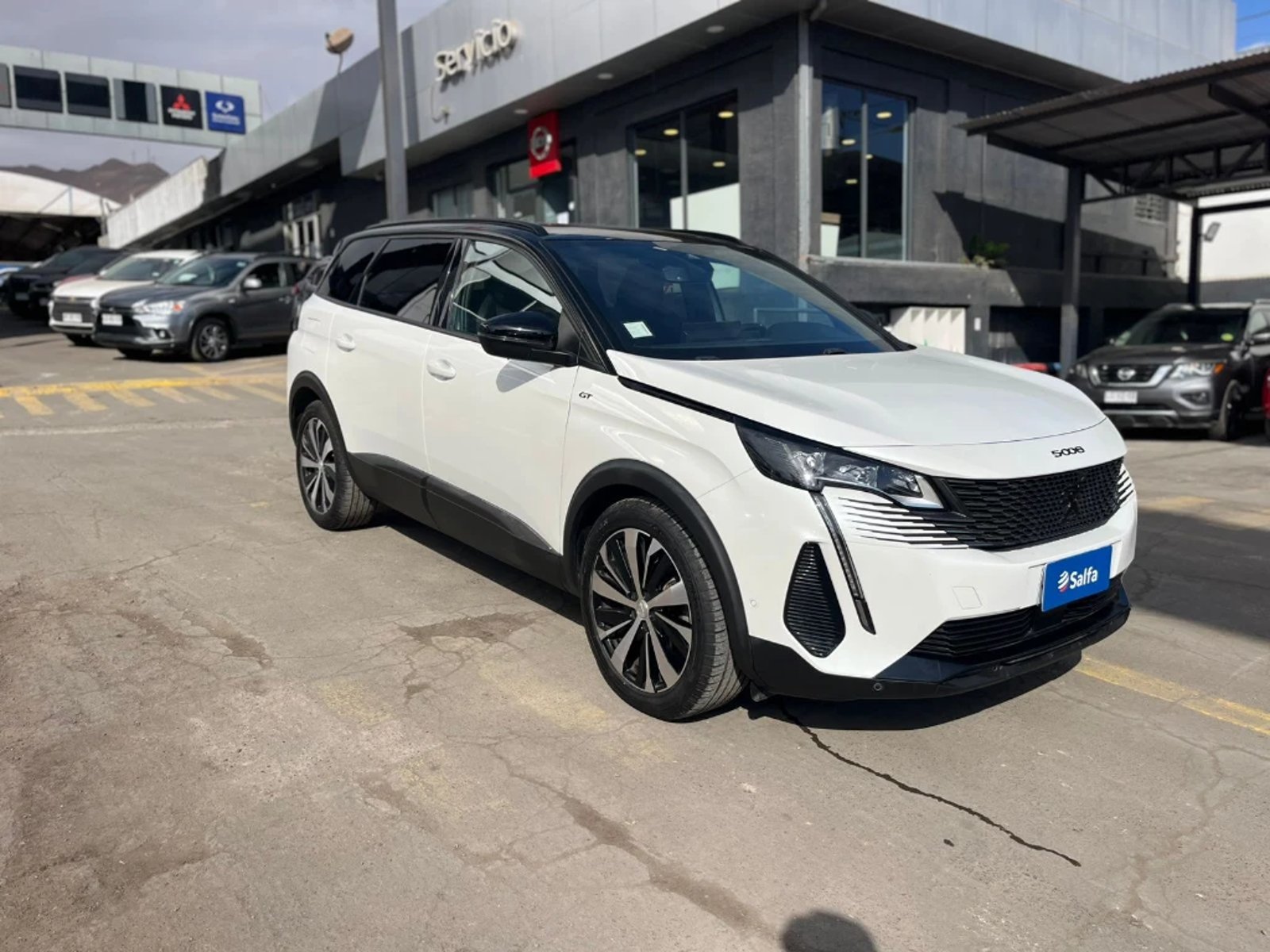 Peugeot 5008 1.5 GT BLACK PACK BLUEHDI 130 4X2 EAT8 5P 2023 - Foto 3 de 20