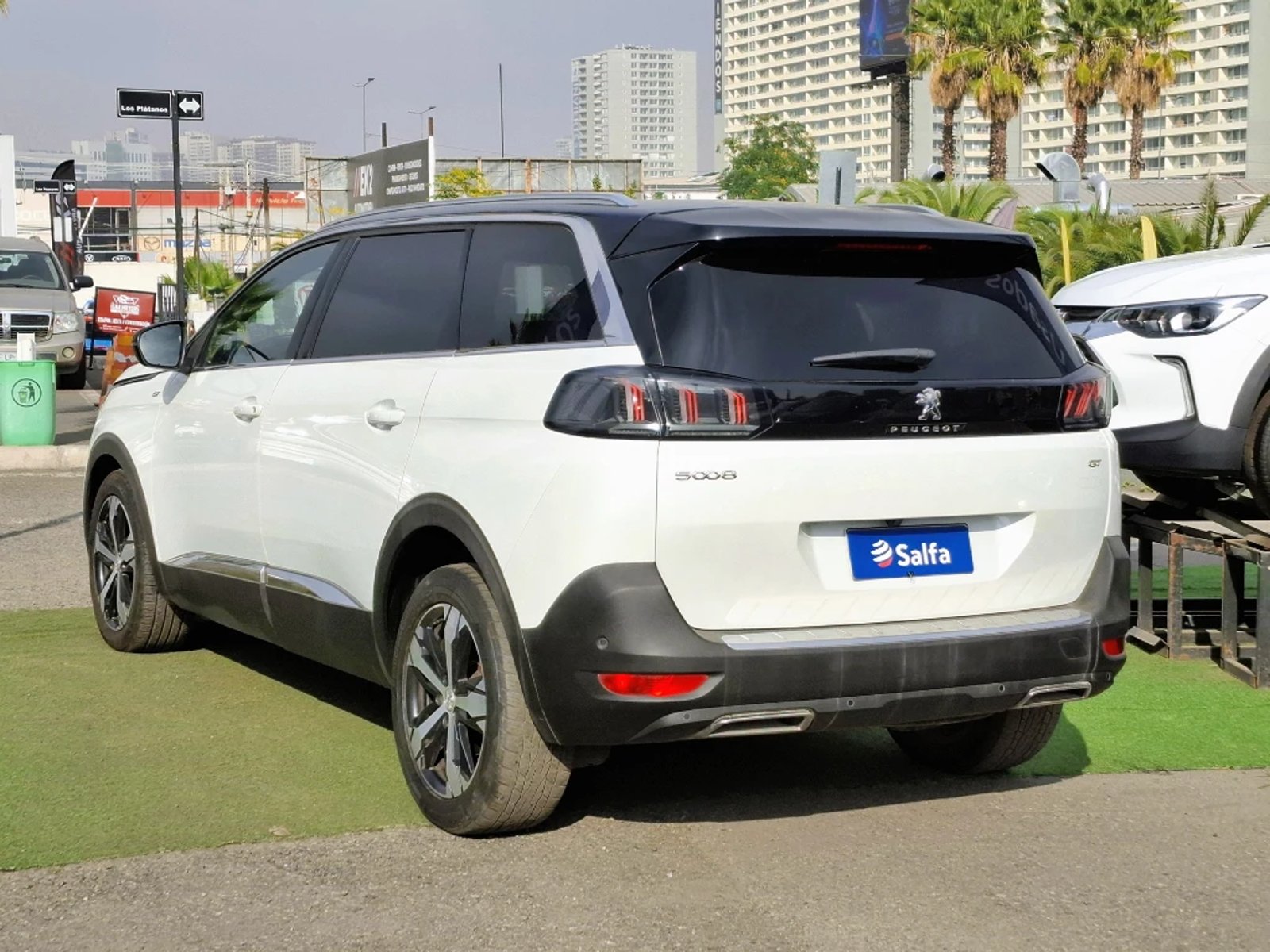 Peugeot 5008 1.6 GT PURETECH 4X2 180 EAT8 5P 2022 - Imagen 6 de 20