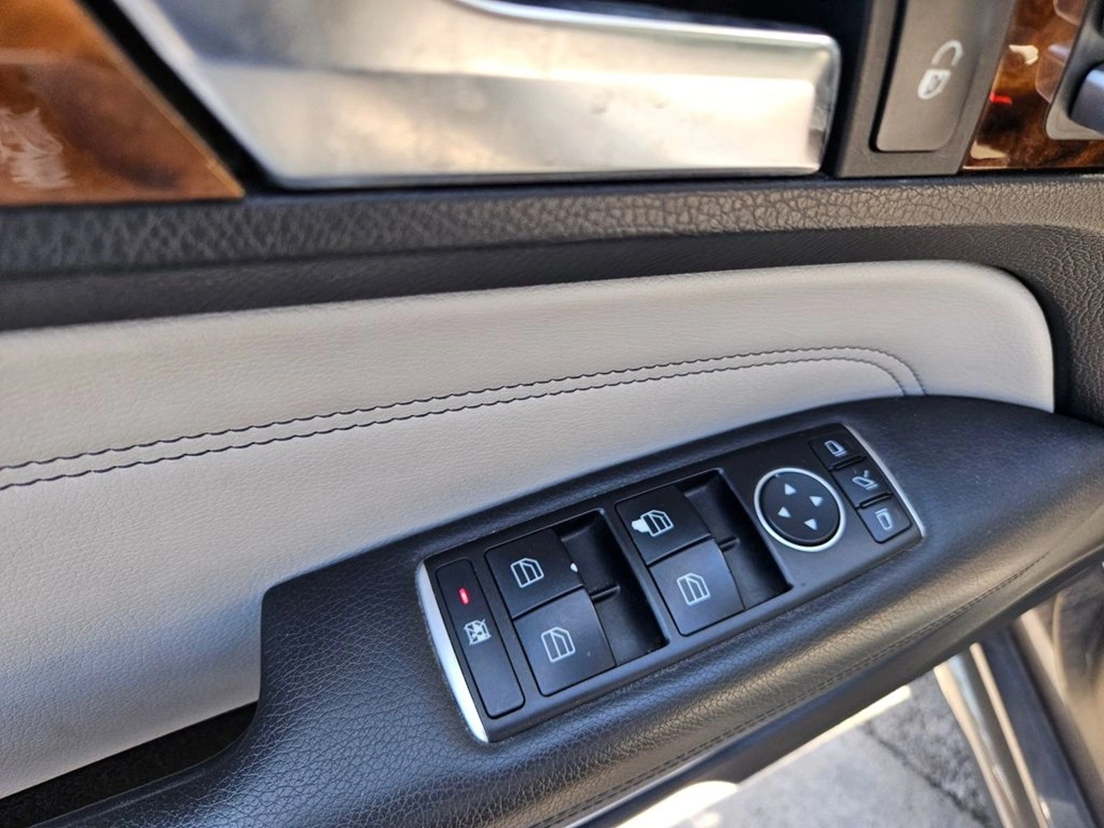 Mercedes-Benz E 400 3.0 COUPE AT 2P 2017 - Imagen 13 de 20