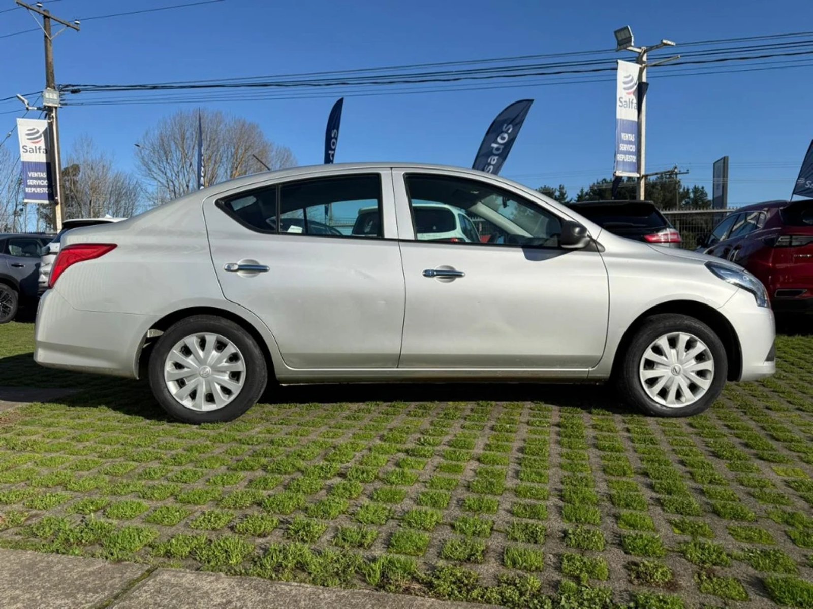Nissan Versa 2022 - Imagen 4 de 20