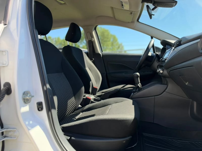 Nissan Versa 2025 - Imagen 16 de 20