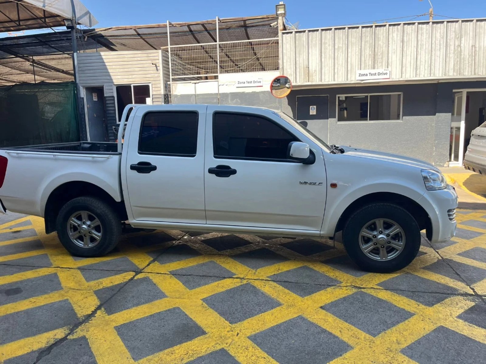 GREAT WALL WINGLE 2.2 ELITE DOB. CAB. 4X2 MT 4P 2022 - Imagen 4 de 20