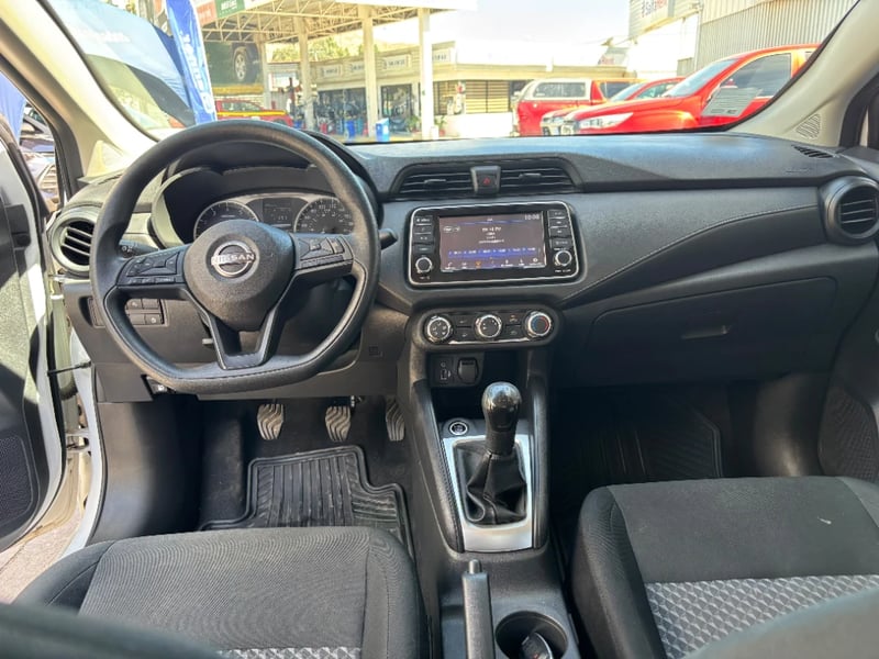 Nissan Versa 2025 - Imagen 11 de 20