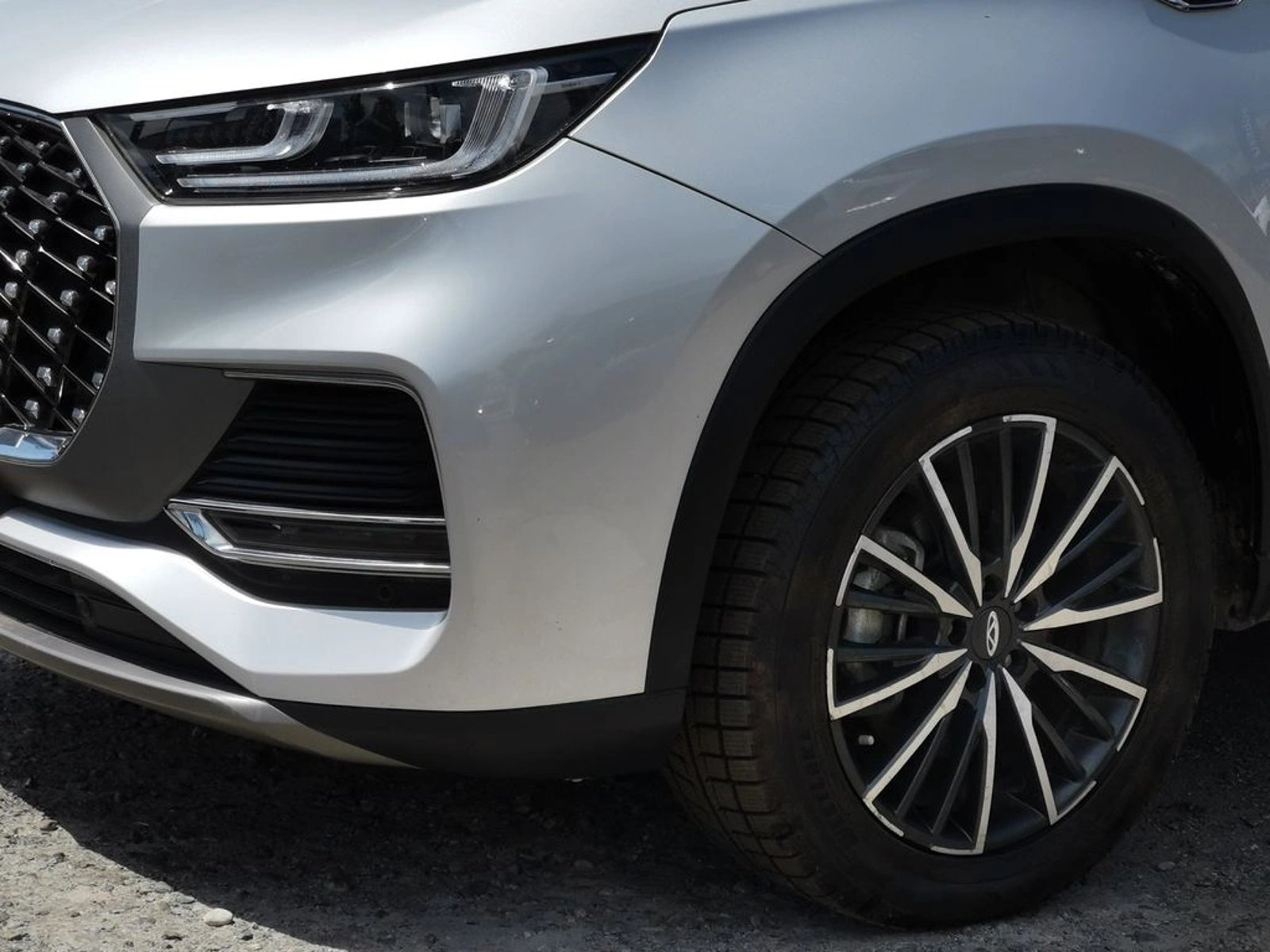 Chery TIGGO 8 PRO 2.0 TGDI GLX PRO MAX AWD AT 5P 2024 - Imagen 10 de 20