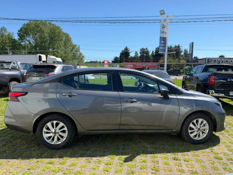 Nissan Versa 2025 - Imagen 4 de 20