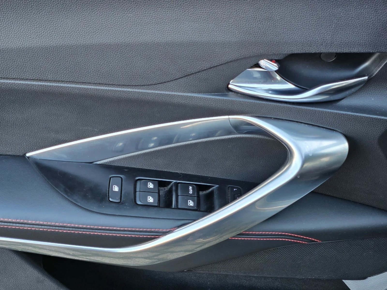 Chevrolet GROOVE 1.5 PREMIER 4X2 MT 5P 2023 - Imagen 14 de 20