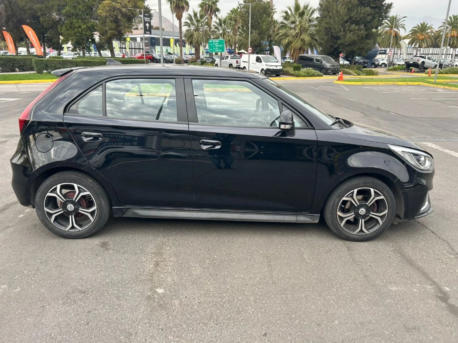 MG 3 1.5 COMFORT 4X2 HB AT 5P 2023 - Imagen 4 de 20