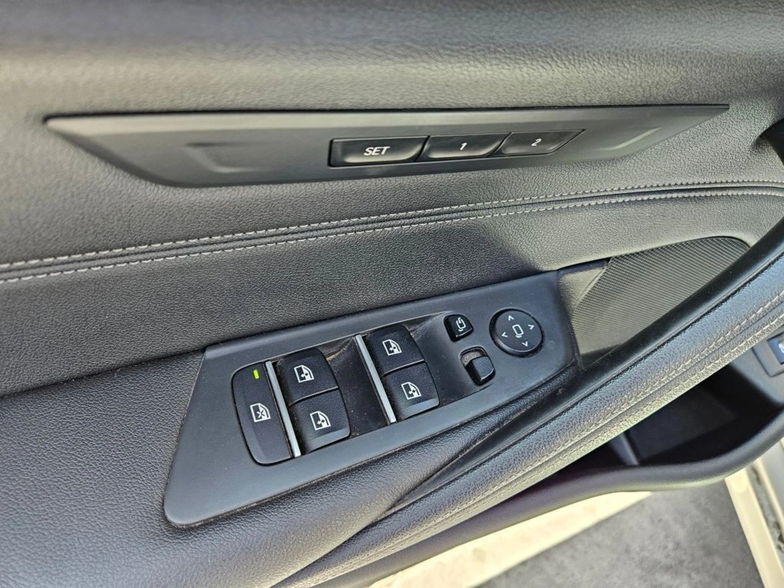 BMW 520 DIESEL 2.0 HERITAGE LCI AT 4P R 2022 - Imagen 19 de 20
