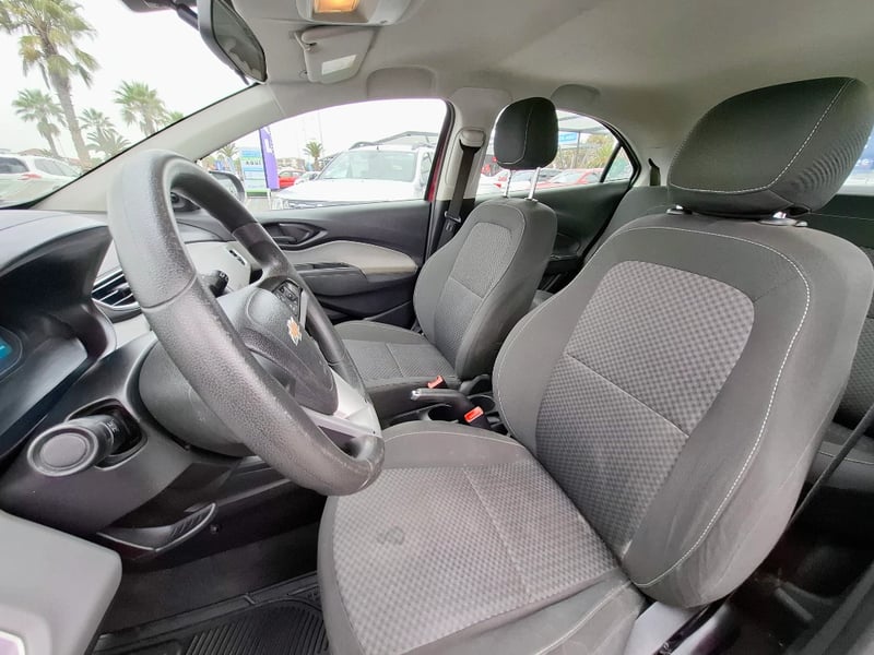 Chevrolet Onix 2018 - Imagen 9 de 20