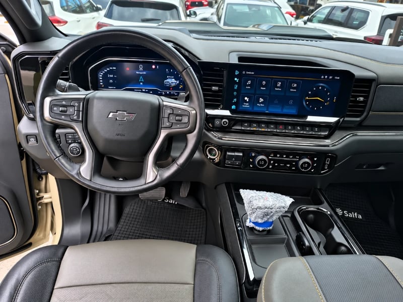 Chevrolet Silverado 2023 - Imagen 14 de 20