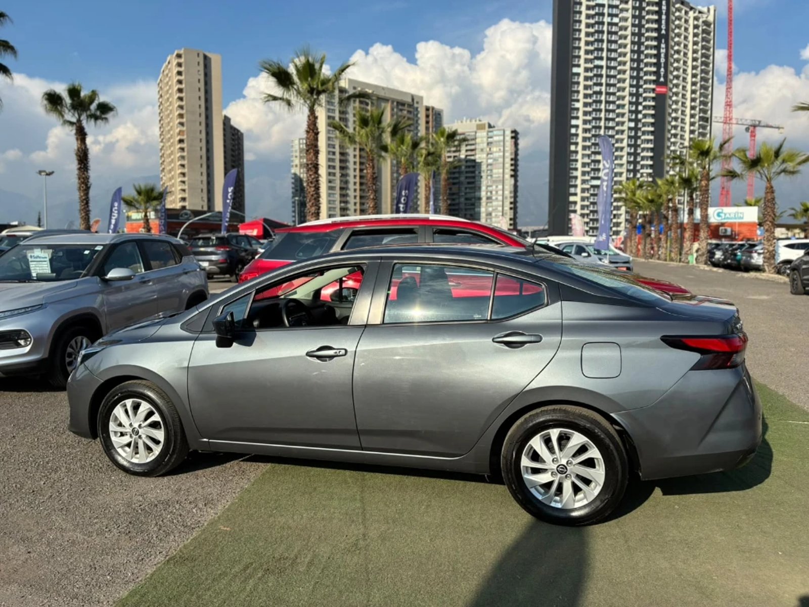 Nissan Versa 2025 - Imagen 8 de 20