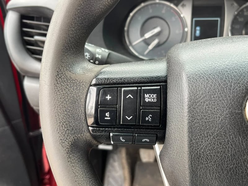 Toyota Hilux 2024 - Imagen 17 de 20