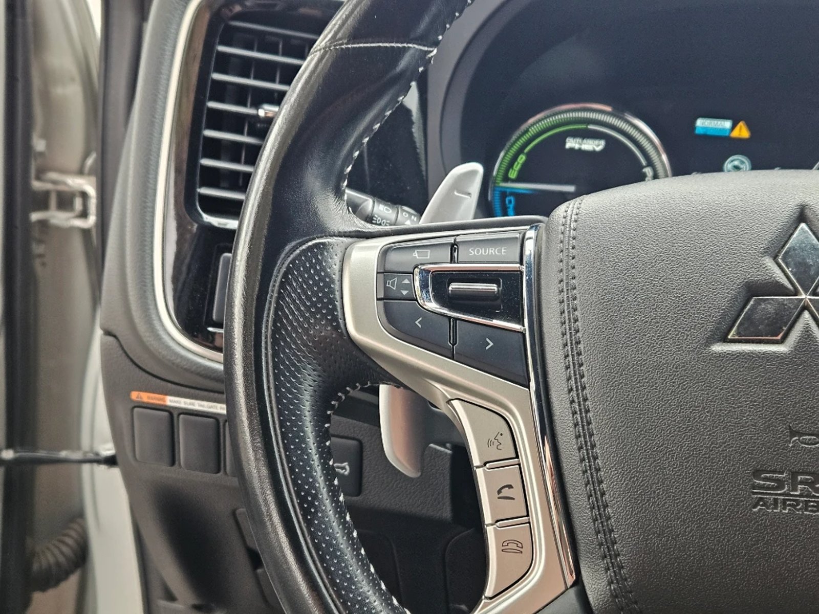 Mitsubishi OUTLANDER 2.0 PHEV HYBRID 4X4 AT 5P 2020 - Imagen 19 de 20