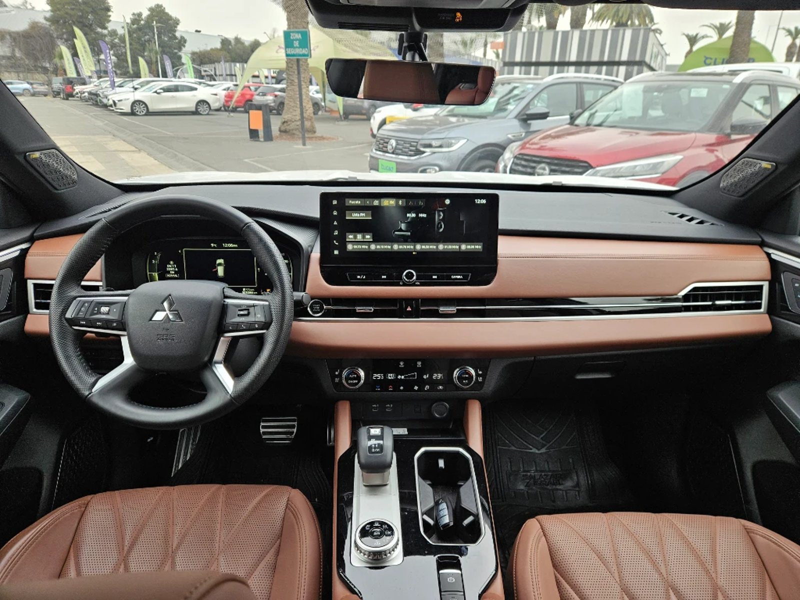 Mitsubishi Outlander 2026 - Imagen 11 de 20