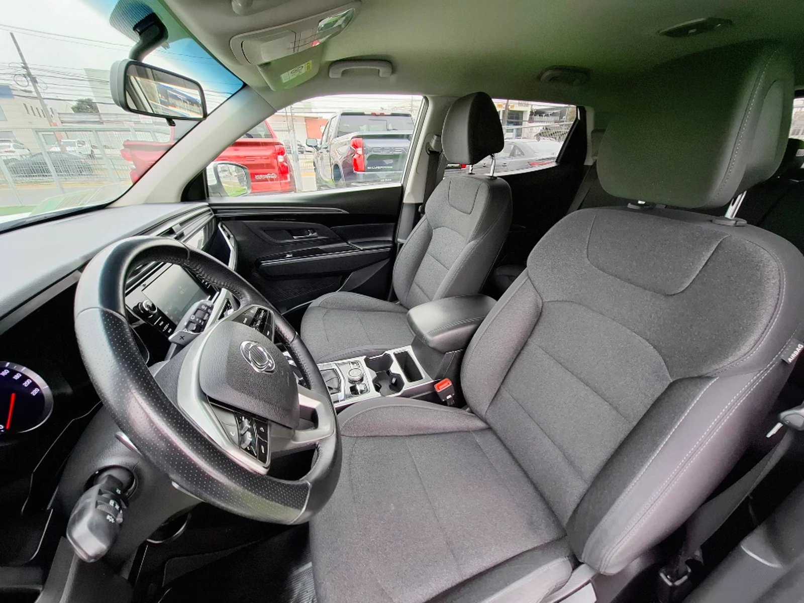 SsangYong KORANDO 1.6 GLX CD211 TD DIESEL 4X2 AT 5P 2023 - Imagen 11 de 20