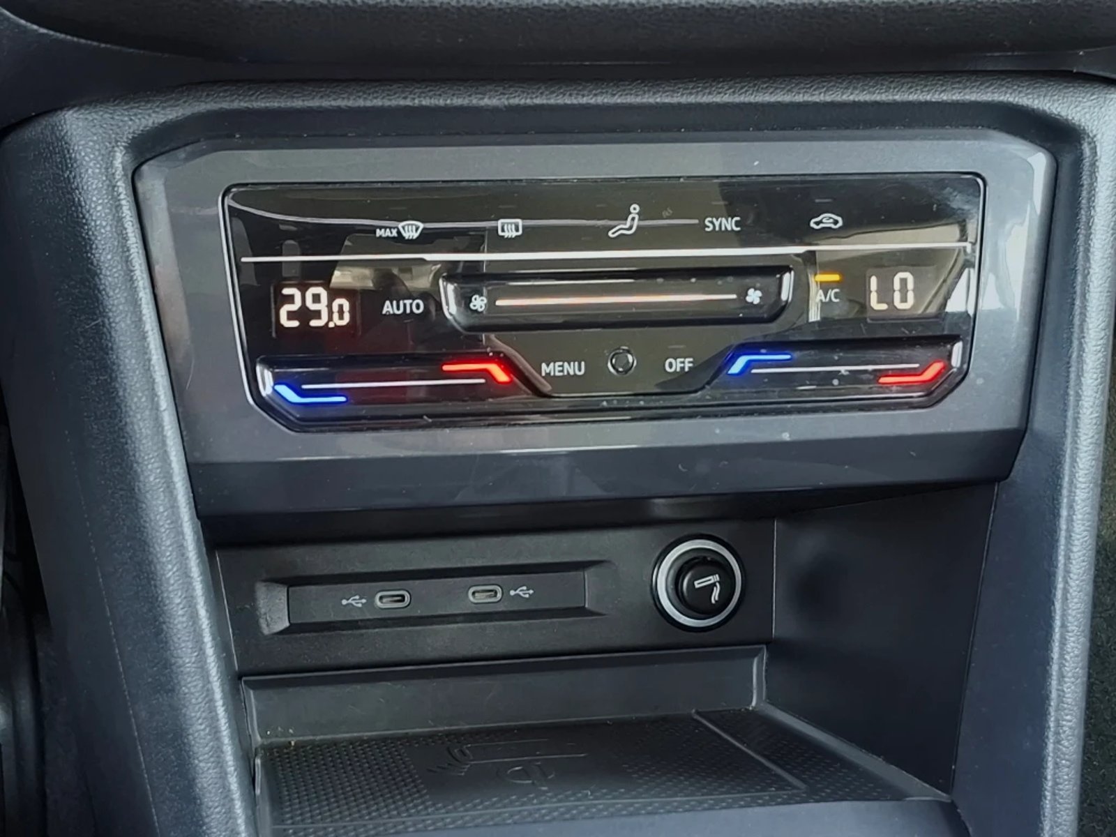 Volkswagen TIGUAN 1.4 TSI COMFORTLINE 4X2 AT 5P 2023 - Imagen 16 de 20