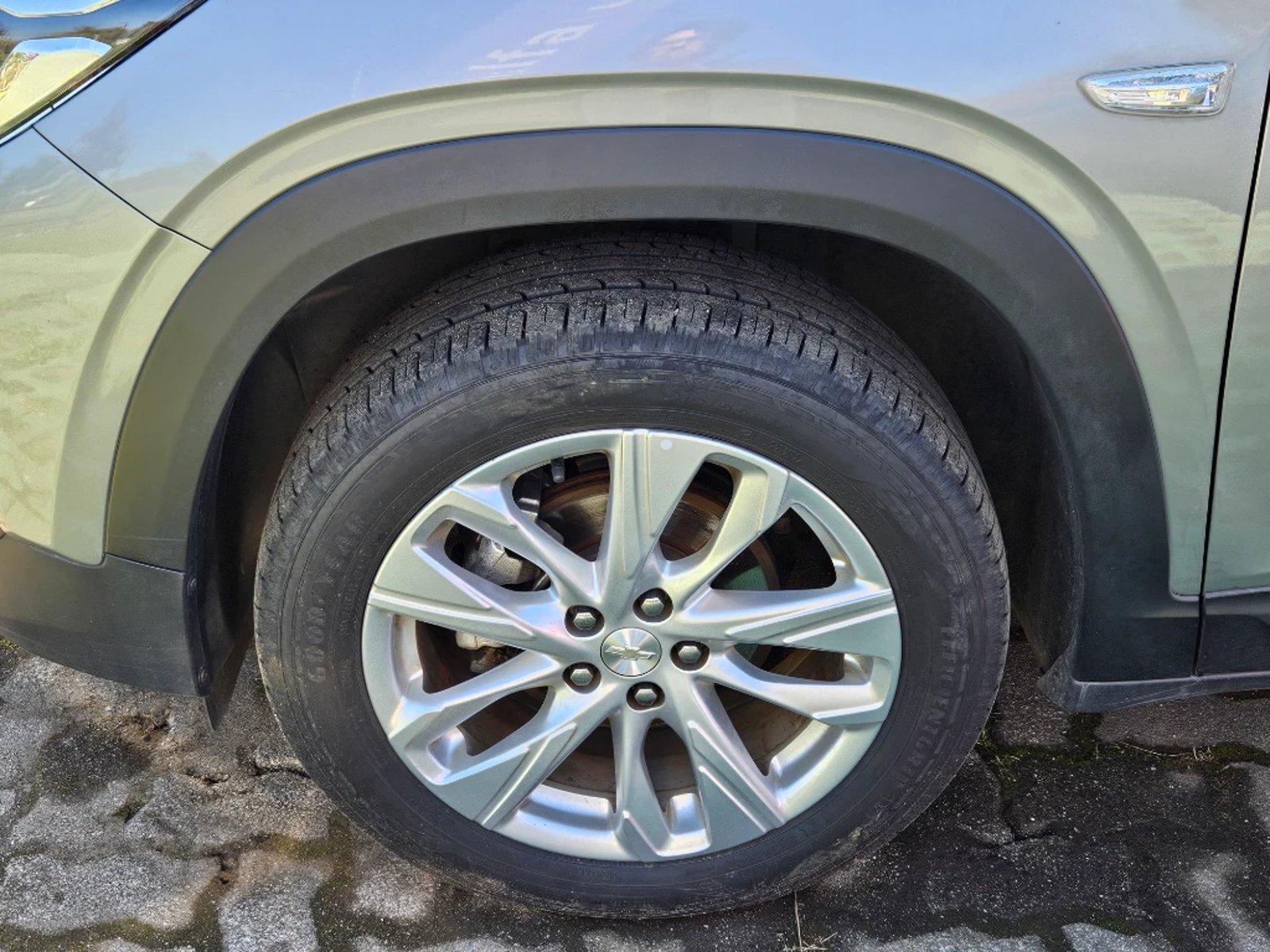 Chevrolet TRACKER 1.2T LTZ R 4X2 AT 5P 2025 - Imagen 9 de 19