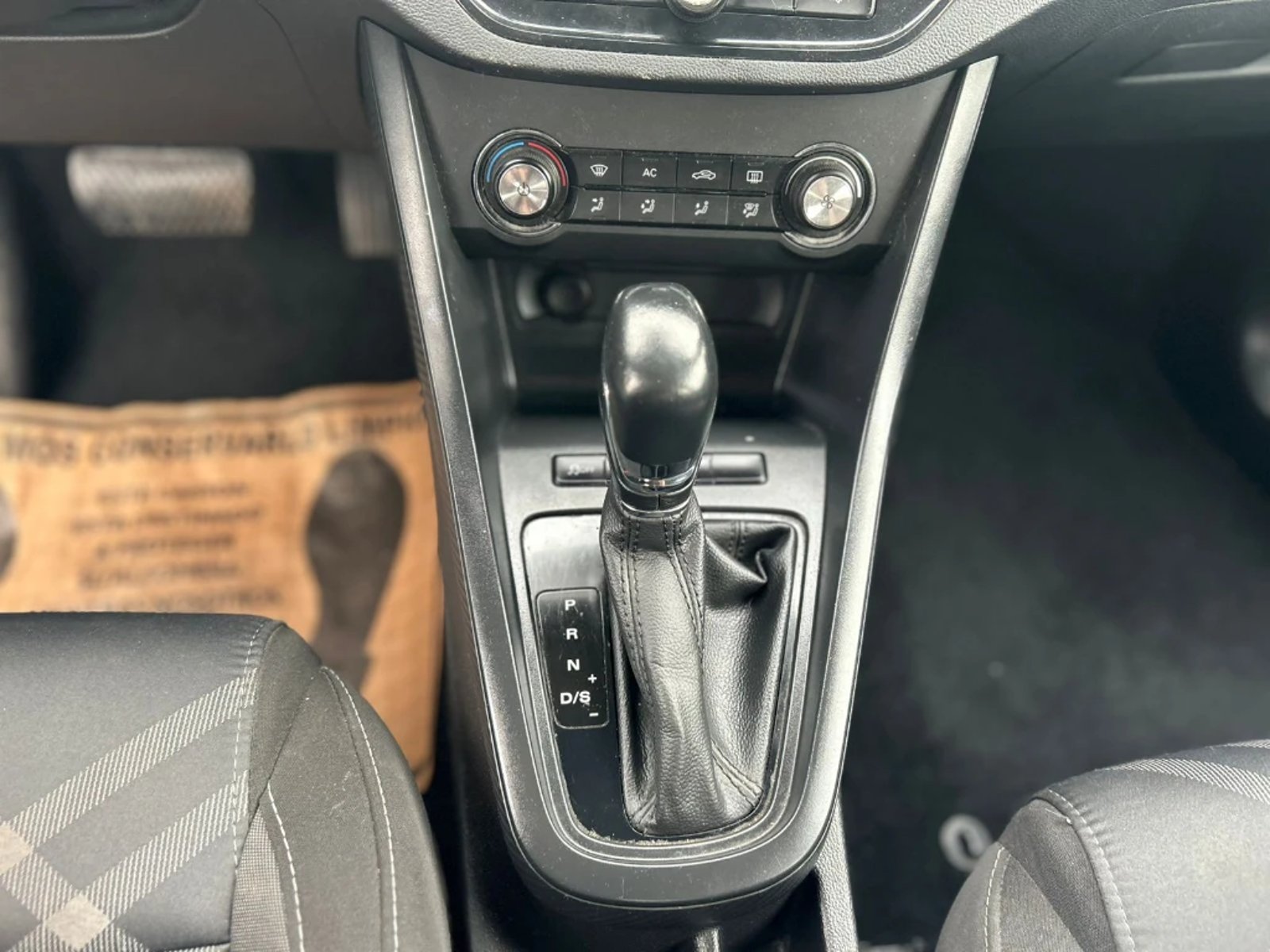 MG 3 1.5 COMFORT 4X2 HB AT 5P 2023 - Imagen 16 de 20
